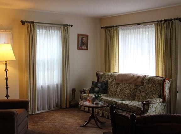 5th image of 31 Willow St