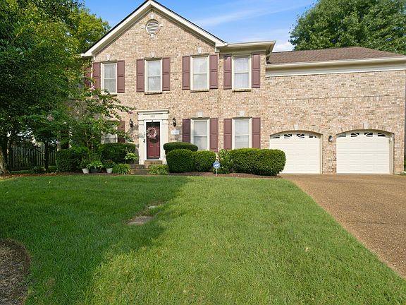 2nd image of 601 Copperfield Ct