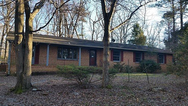 1st image of 7621 Fourdale Ln