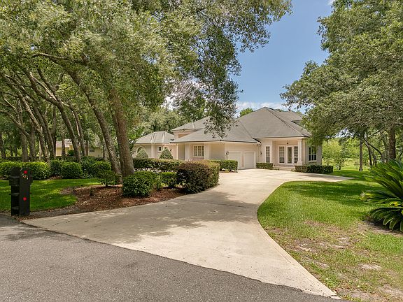 2nd image of 3521 Shinnecock Ln
