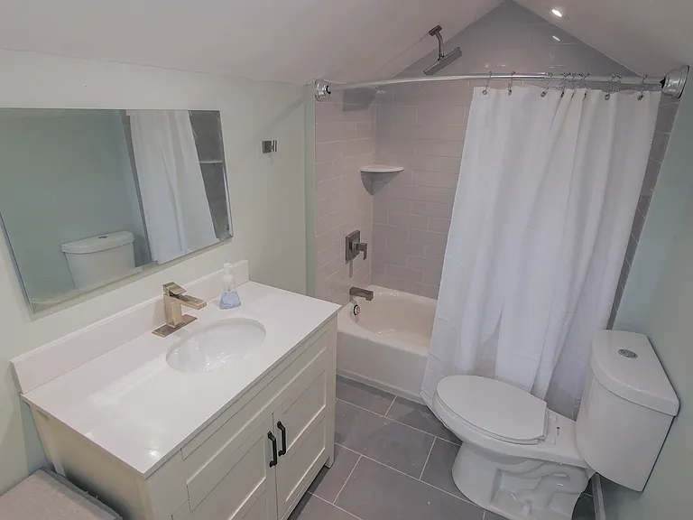 229 N Derby Ave #2 — Photo 48