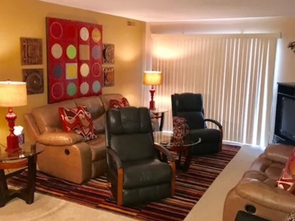 5003 W 135th St APT 3, Crestwood, IL 60445