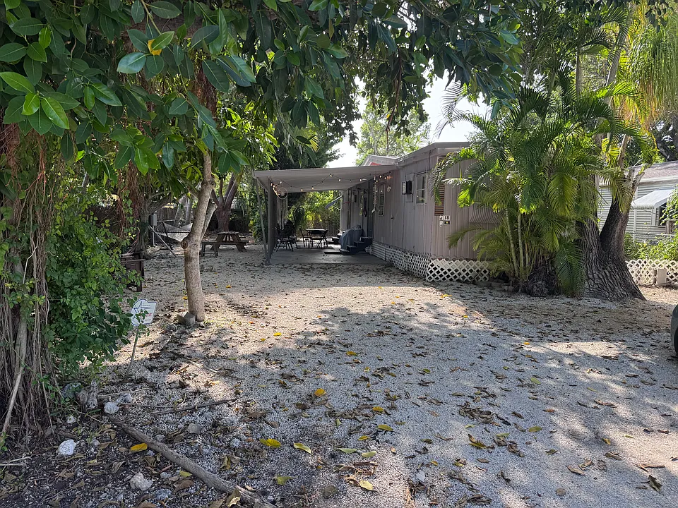 18 Rose Pl