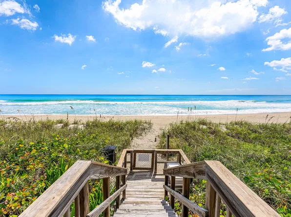 13 Sloans Curve Dr, Palm Beach, FL