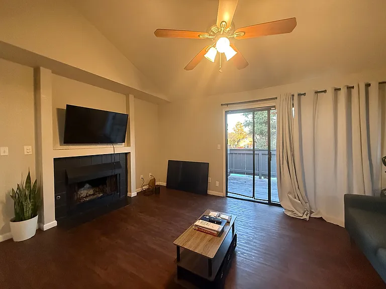1190 S Winery Ave #234 — Photo 8