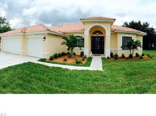 751 Waterloo Ct, Naples, FL 34120
