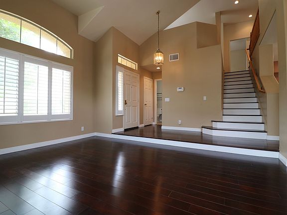 5th image of 694 Trousdale St