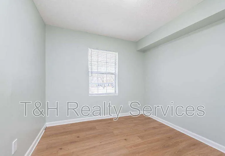 326 Jefferson Ave — Photo 30