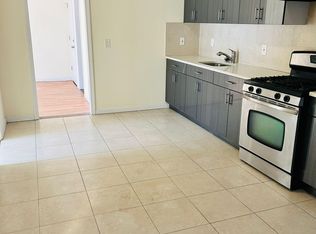 44 Lawrence St #2S, Hartford, CT 06106