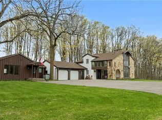 2236 Centre Rd, Hamilton, ON L0P 1B0