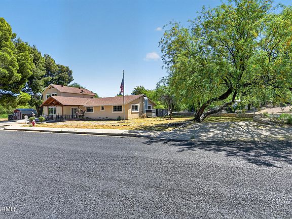 4th image of 9 SYLVAN Lane