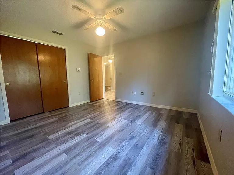 10337 Usher St — Photo 7