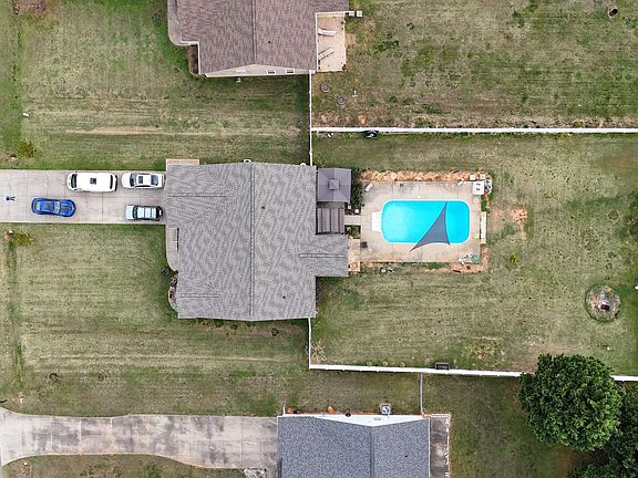 3rd image of 119 Inman Rd