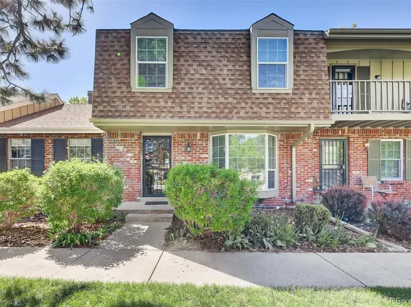 8871 E Amherst Drive #B, Denver, CO 80231