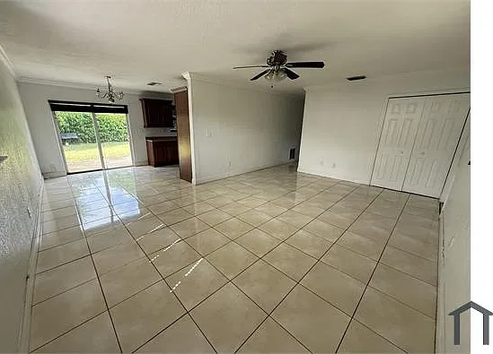3 bed, 1150 sqft, $2,975 — Photo 1