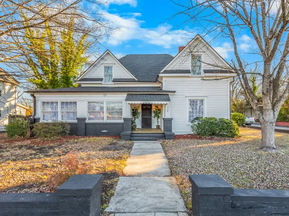 329 W Main St, Thomasville, NC 27360