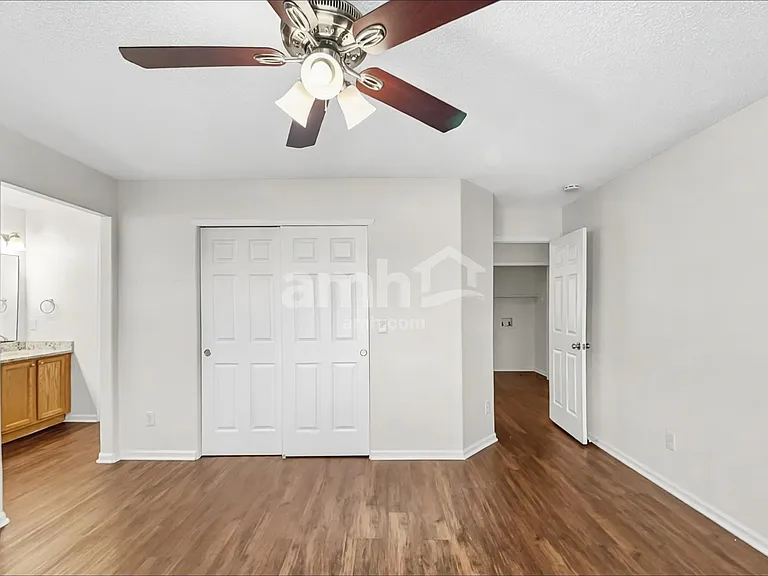 19506 E Bellisario Creek Dr — Photo 9