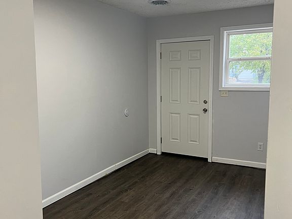 5th image of 841 S Prospect St Suite B