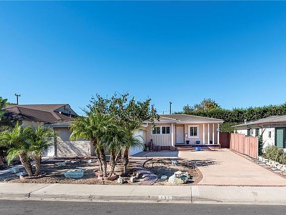 2nd image of 535 Camino De Encanto