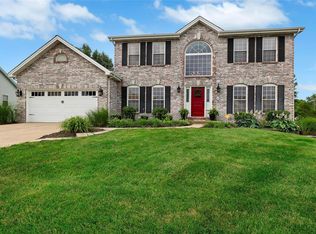 635 Avondale Dr, Saint Peters, MO 63376