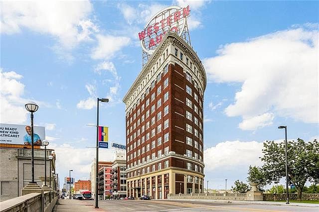 1st image of 2029 Grand Ave Unit 315