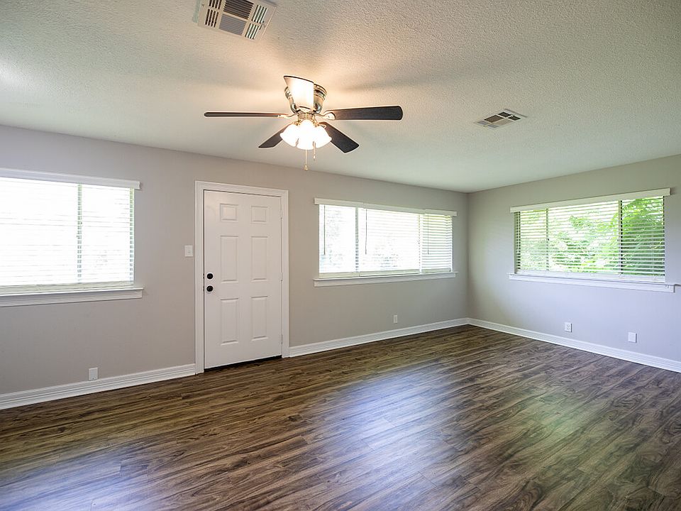 1325-SUNSET-living_07212025