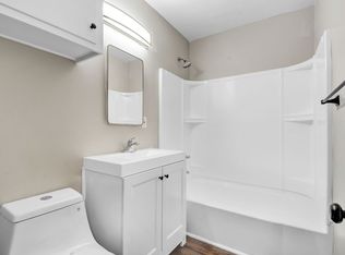 241 E Fremont Sq #9, Montebello, CA 90640