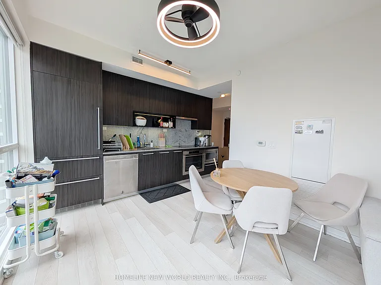 115 McMahon Dr #1903 — Photo 5