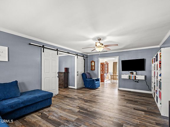 3rd image of 2408 Langhorne Drive