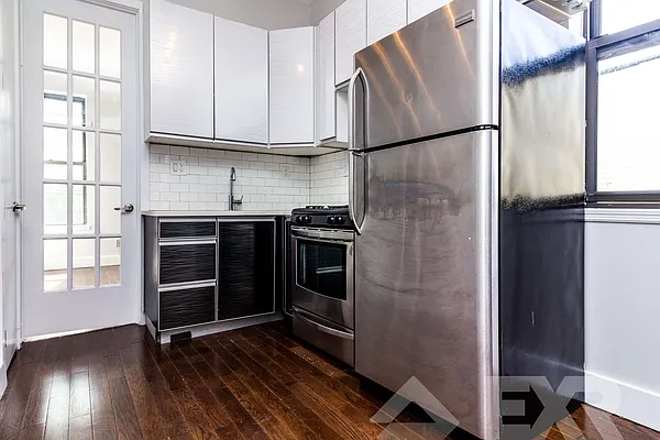 Rented by EXR | media 65