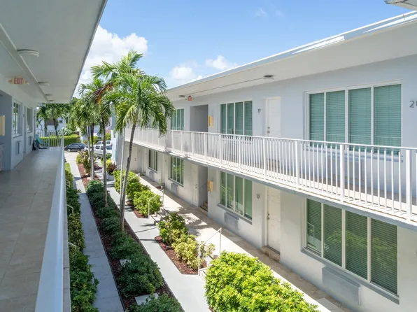 7315 Carlyle Ave #18, Miami Beach, FL 33141