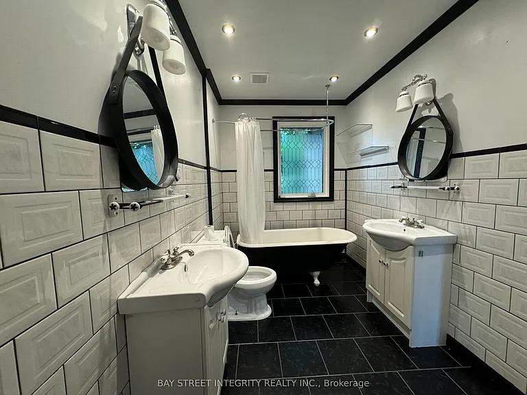 1339 Pinegrove Rd — Photo 14