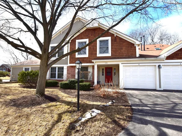 1790 Grosvenor Cir Unit A, Wheaton, IL 60189