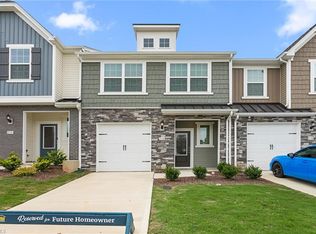 2116 Willow Glen Dr, Graham, NC 27253