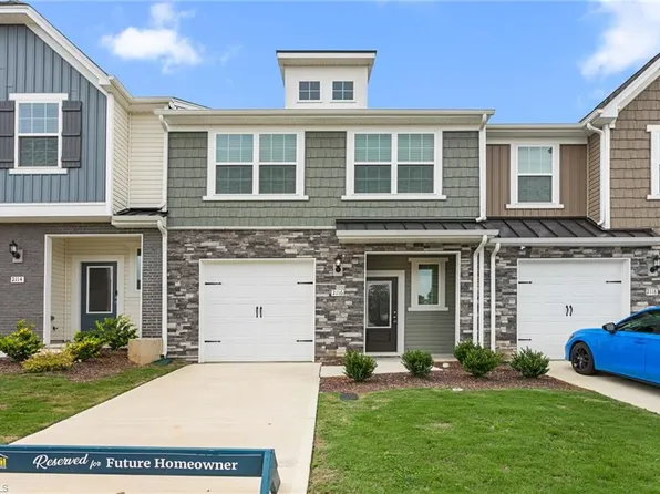 2116 Willow Glen Dr, Graham, NC 27253