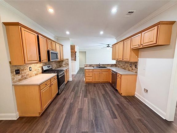 2nd image of 8635 Amsbury Way