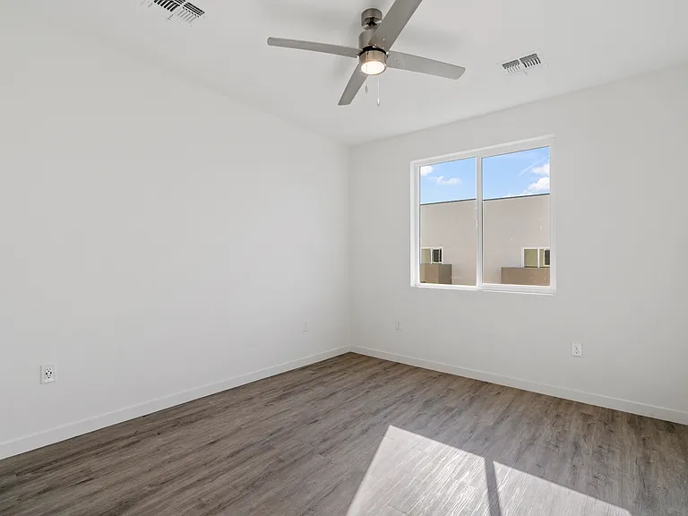 Agave Townhomes — Photo 91