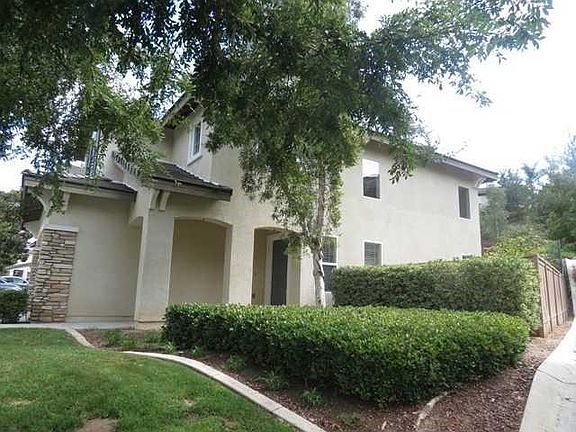 2nd image of 1642 Magnolia Cir