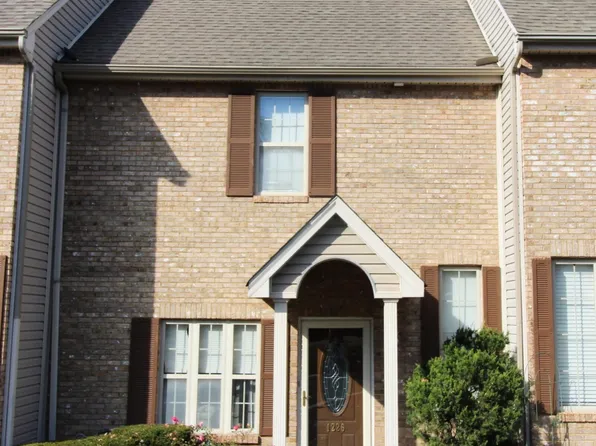 1226 Catalonia Ave, Morristown, TN 37814