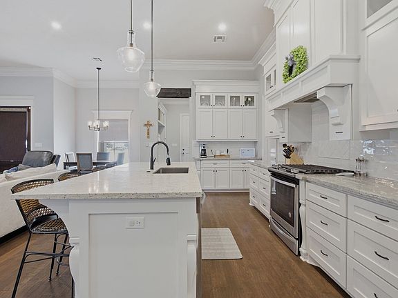 4th image of 5839 Willow Breeze Dr