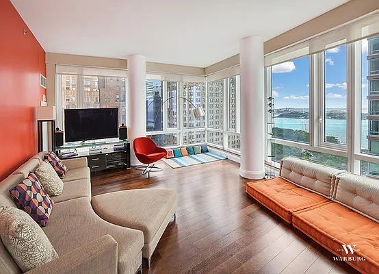 Rented by Warburg | media 22