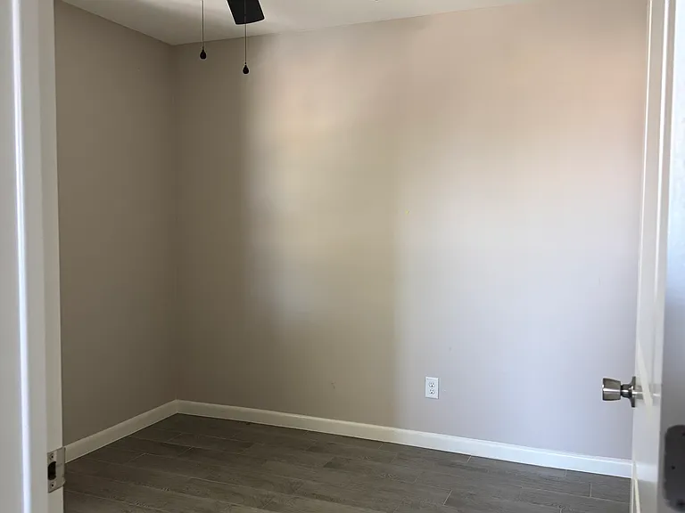 817 E Kearney St — Photo 5
