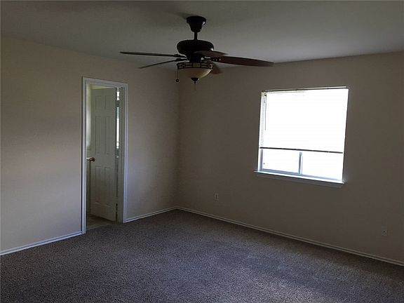 5th image of 201 Mesa Dr