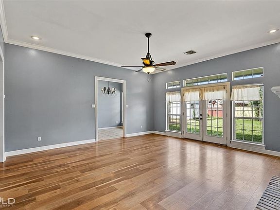 5th image of 5917 Clearview Cir