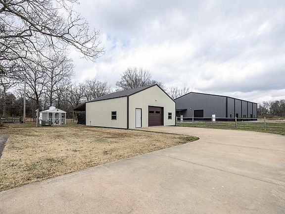 3rd image of 251 Bartell Rd