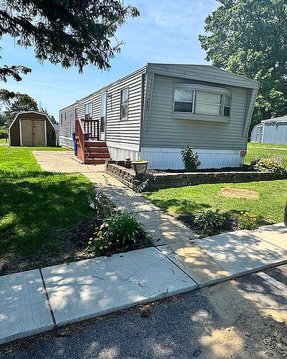 1st image of 267 W Macgregor Ct