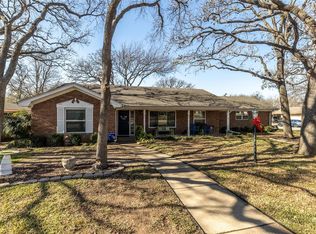 1765 Cynthia Ln, Hurst, TX 76054