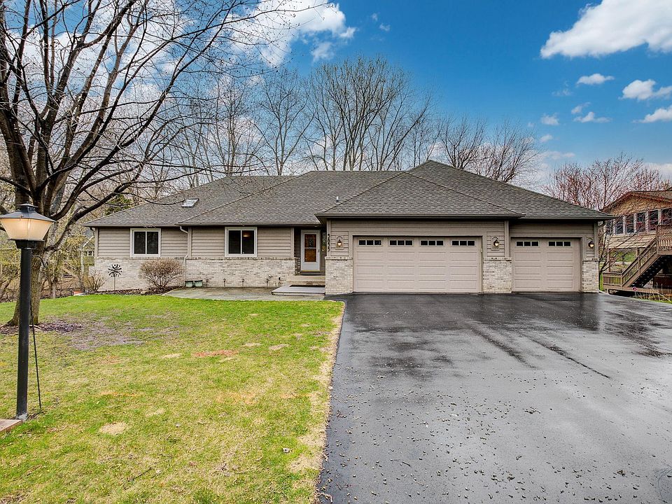 1st image of 5855 Magnolia Ln N
