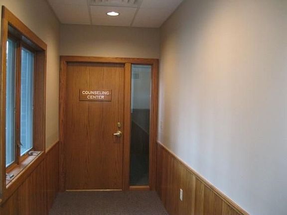 3rd image of 506 Crocker St Ste 5