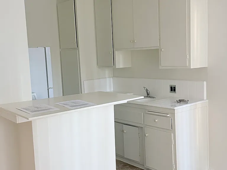 3240 Bagley Ave #7 — Photo 2